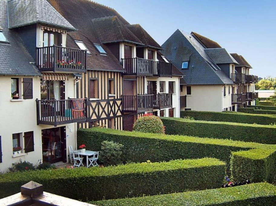 Ravissant Cottage Avec Jardin, Refait A Neuf, 2 A 5 Pers Cabourg Exterior photo